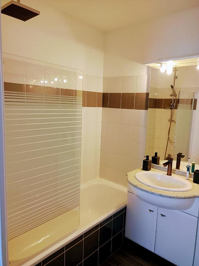Ravissant Appartement T2 Proche Autoroute Et Centre-Ville Villefranche-sur-Saone Luaran gambar
